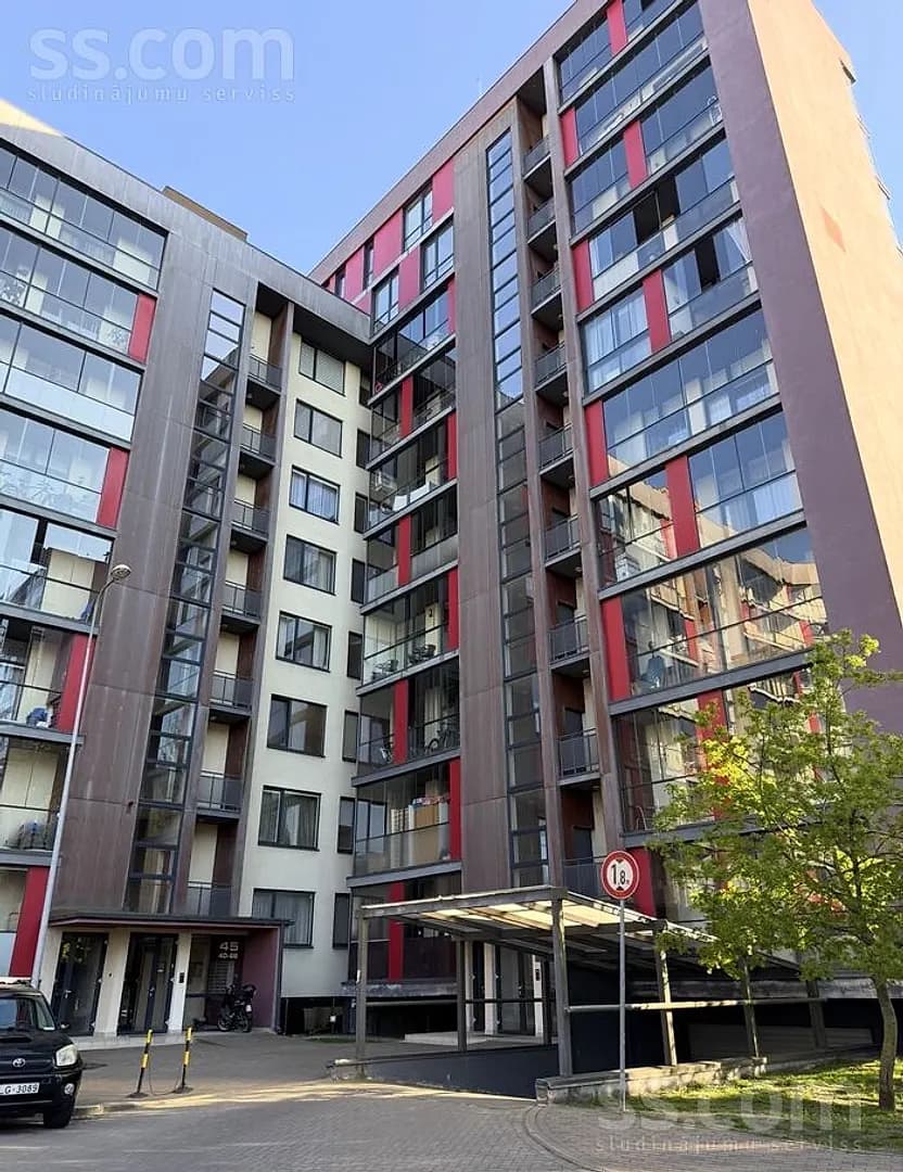 Divistabu dzīvoklis — Pūces 45