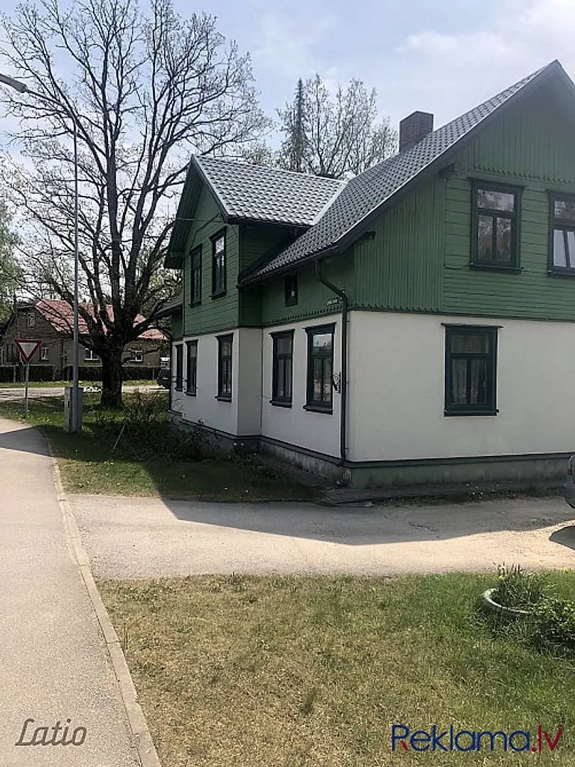 7 istabu māja — Lielā iela 12, Stende — bilde 2