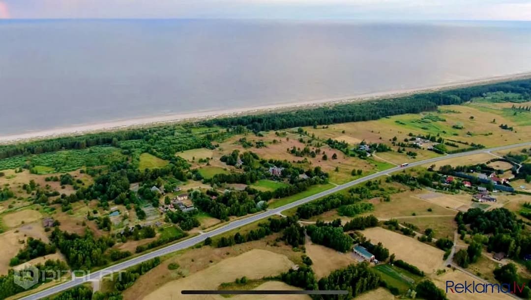 Pārdodu viesu namu Ķoniņi Nīcas pagastā, apmēram 4 km no Liepājas. Viesu nams atrodas