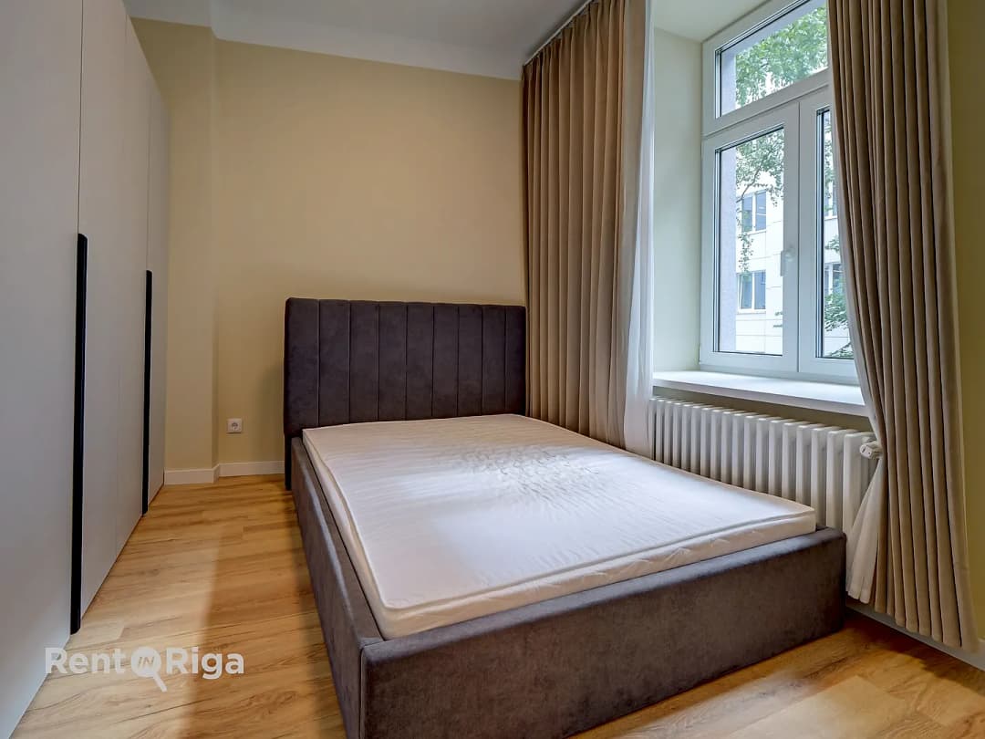 Valdemāra 61, Centrs — vēl bildes