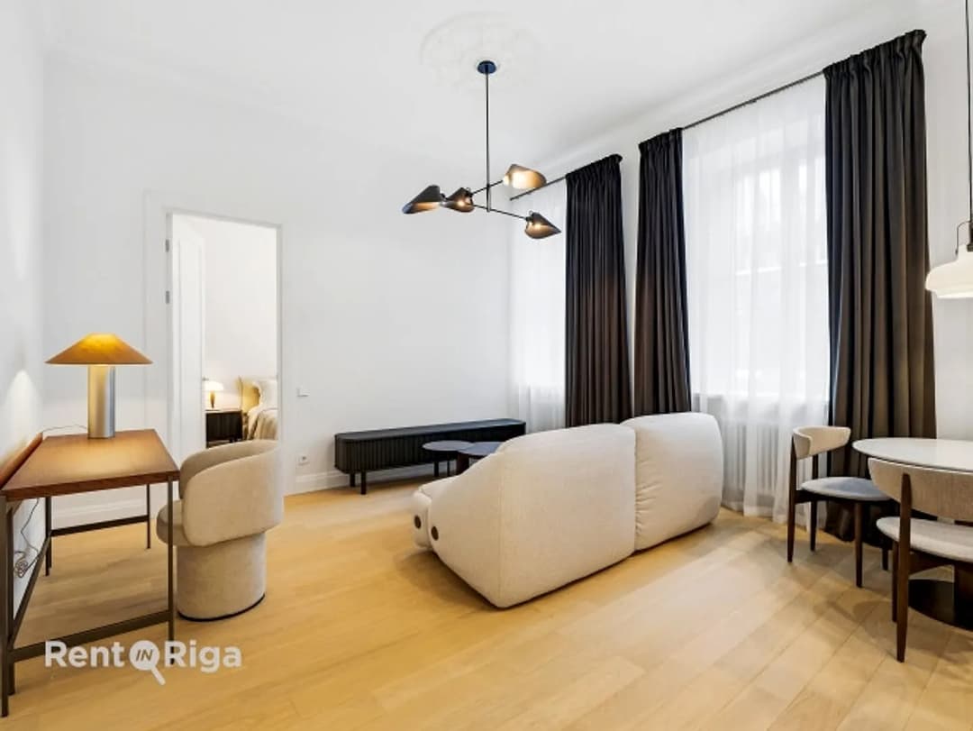 Divistabu dzīvoklis — Raiņa bulvāris iela 27, Rīga (Centrs) — bilde 2