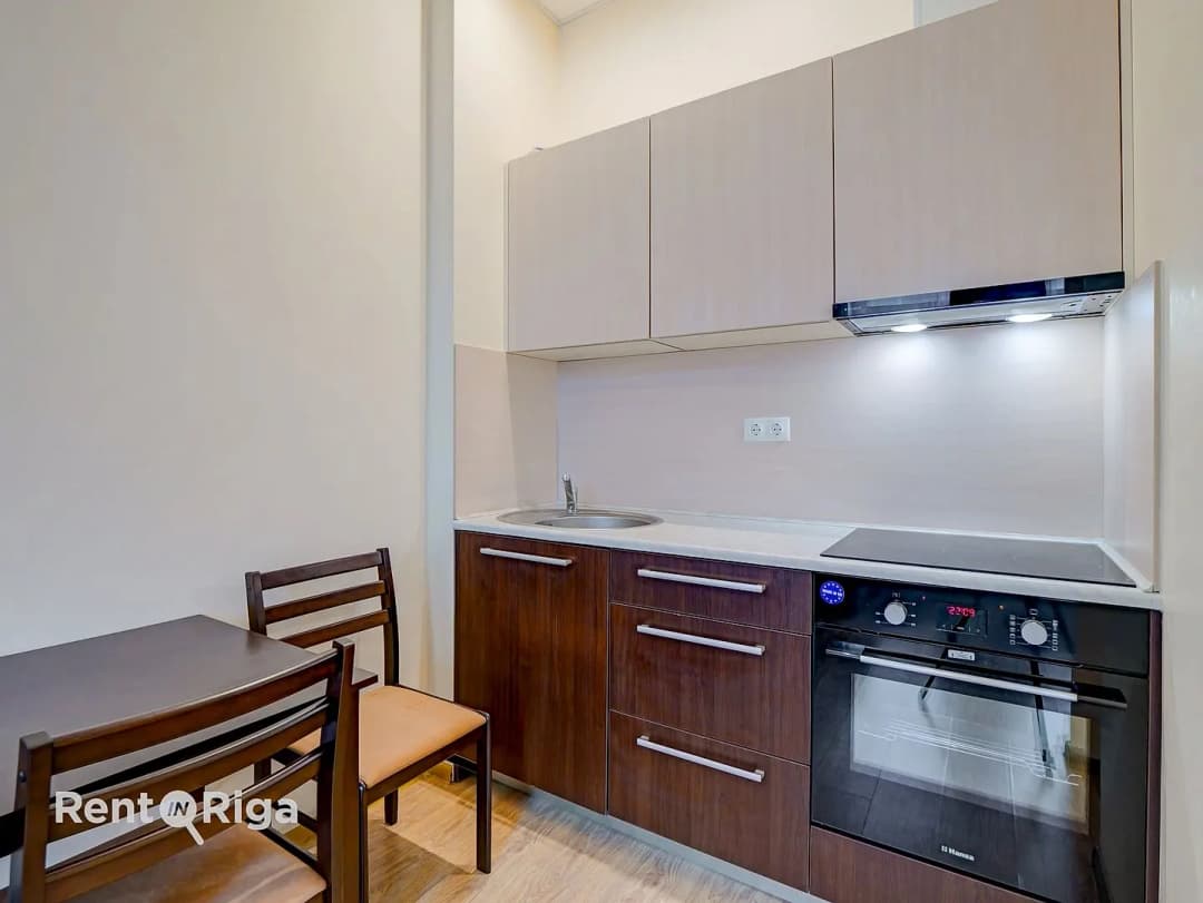 Firsa Sadovņikova 31, Centrs — vēl bildes