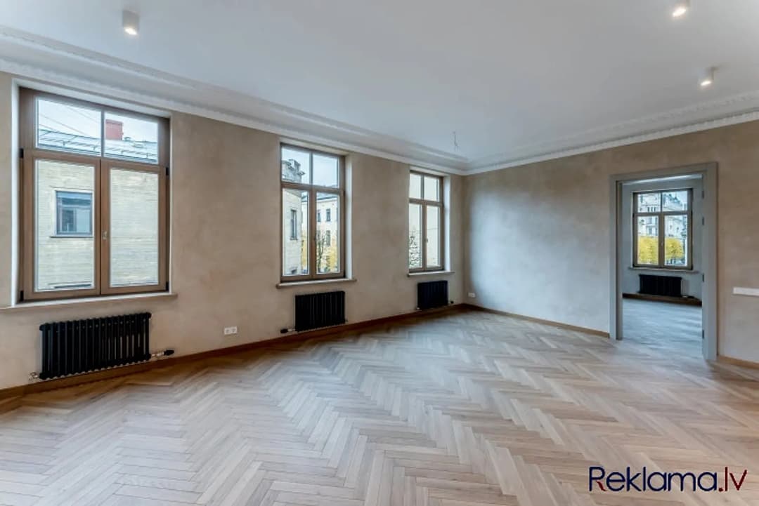 Trīsistabu dzīvoklis — Dzirnavu iela 15 — bilde 3