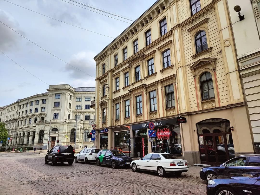 Aspazijas Bulvāris 32, Vecrīga — vēl bildes