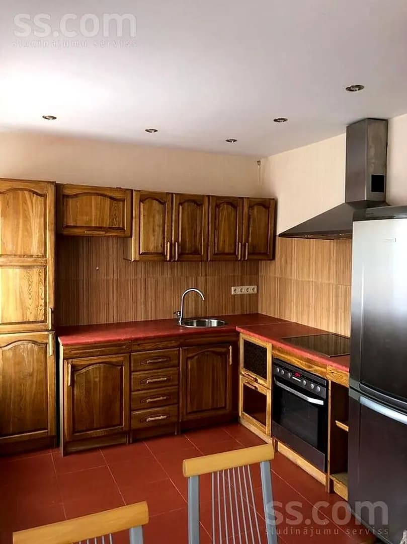 4 istabu dzīvoklis — Bebru 30
