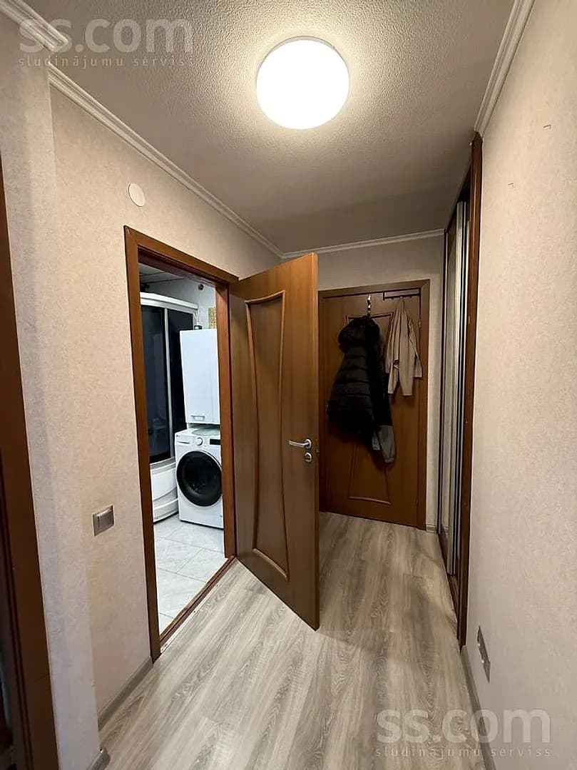 Vienistabas dzīvoklis — Piekrastes iela 31 — vēl bildes