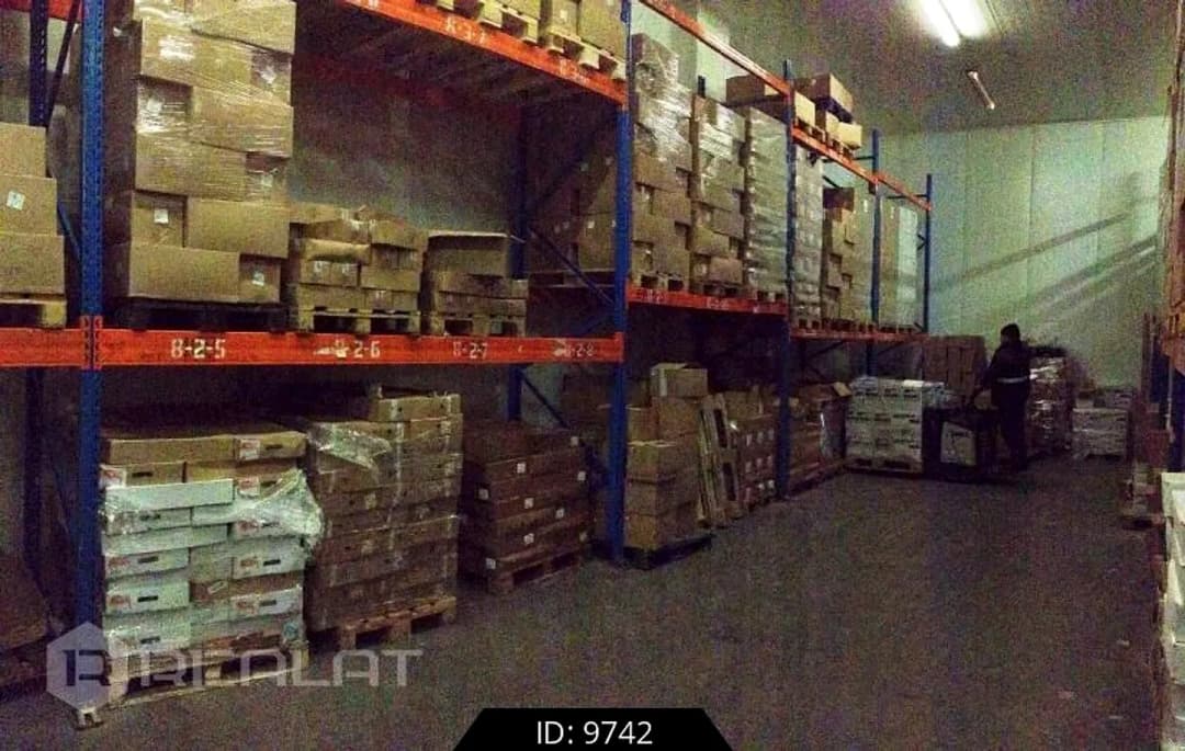 1-ist. Telpas, 250.00㎡ - Rīga, Imanta