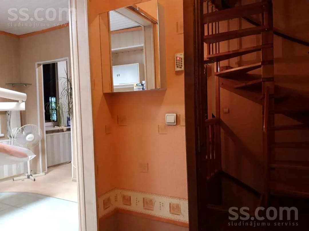 6 istabu dzīvoklis — Cietokšņa 37 — bilde 3