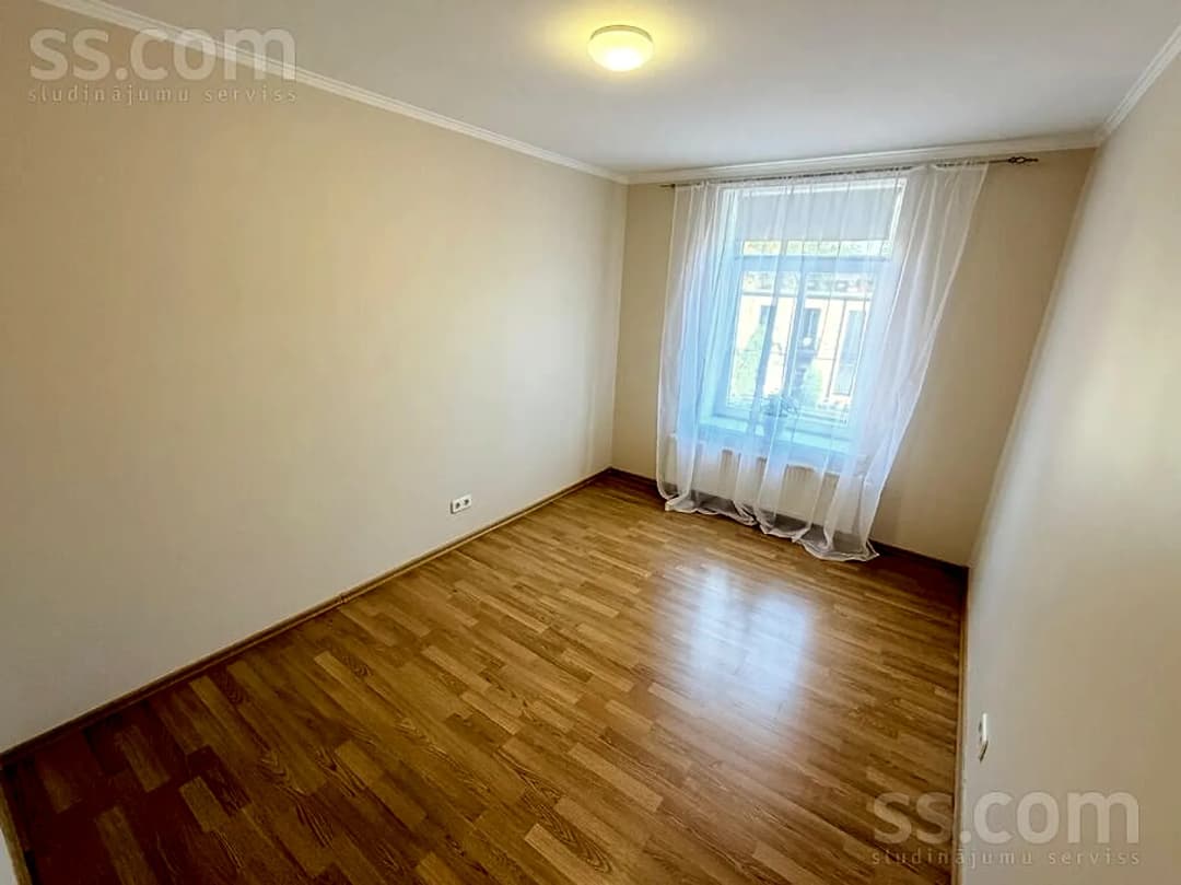 Vienistabas dzīvoklis — Mūrnieku 9