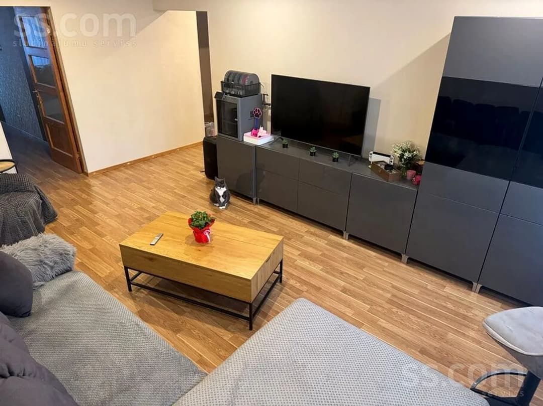 4 istabu dzīvoklis — Reiņu meža 5 — bilde 2